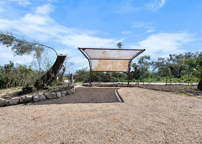 A & G House *